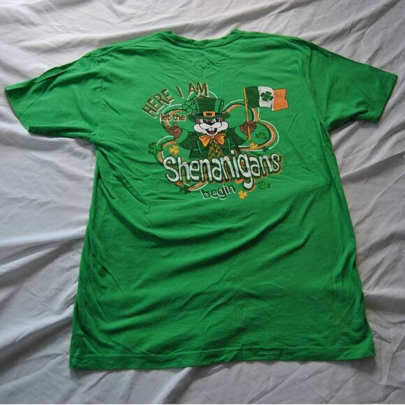 Buc-ees Green Short Sleeve Limited Edition Irish Shirt Medium - Picture 4 of 8
